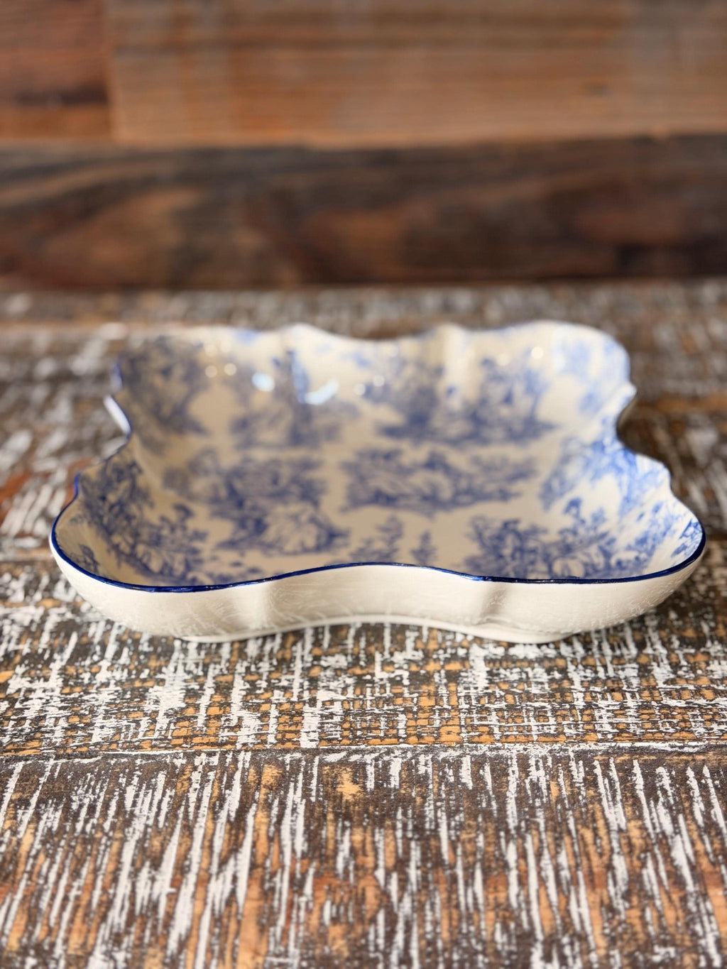 Vintage Orchid Designs England Country Life Blue & White Toile Scalloped Centerpiece Bowl