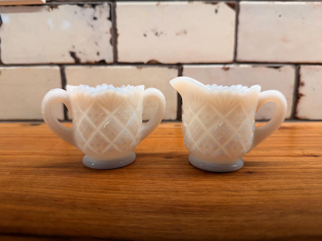 Vintage Westmoreland Milk Glass Miniature Creamer & Sugar Set – Old Quilt Pattern