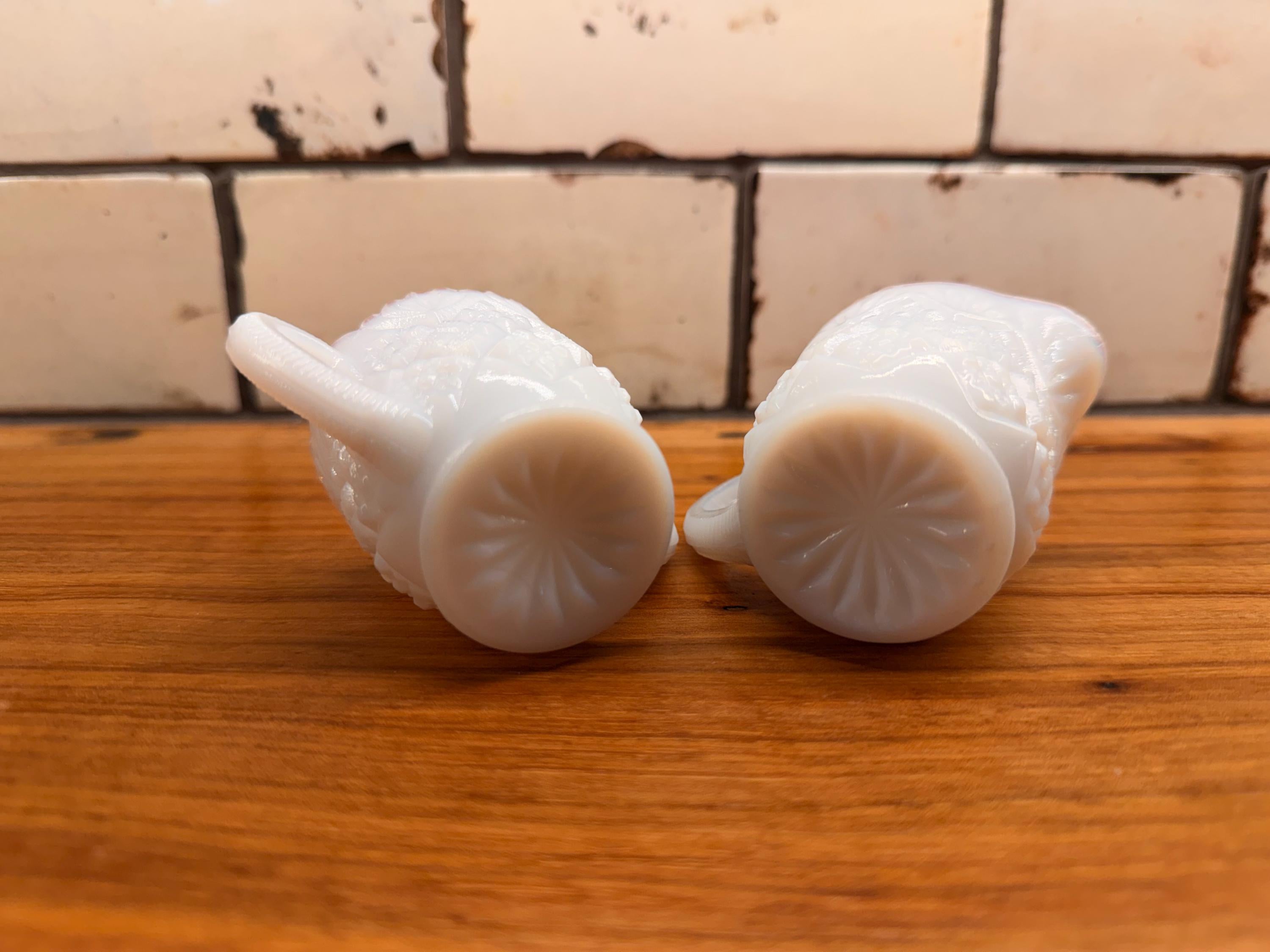 Vintage Westmoreland Milk Glass Miniature Creamer & Sugar Set – Old Quilt Pattern