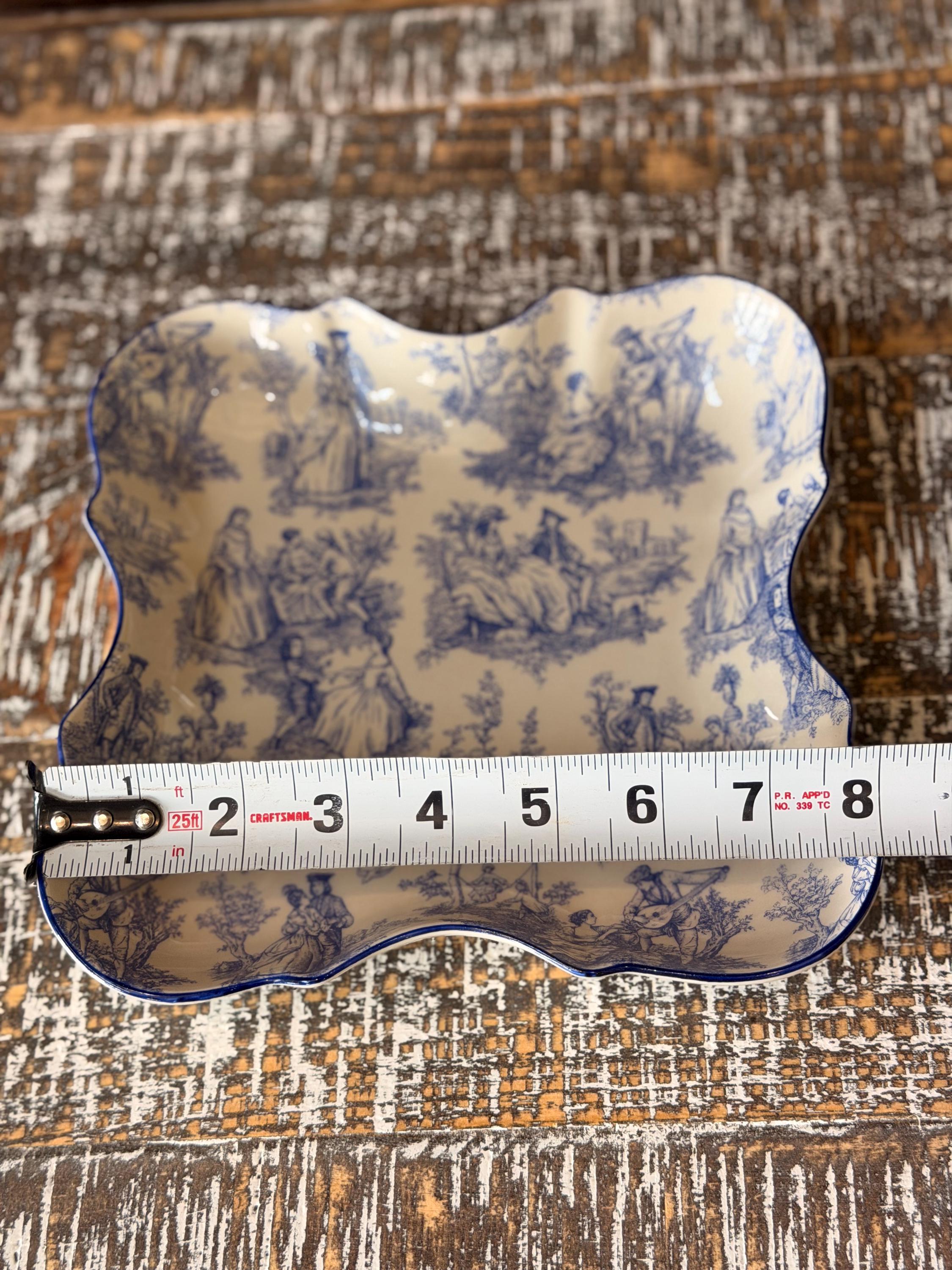 Vintage Orchid Designs England Country Life Blue & White Toile Scalloped Centerpiece Bowl